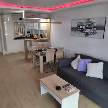 Imperio 1 - Centro Apartmán *